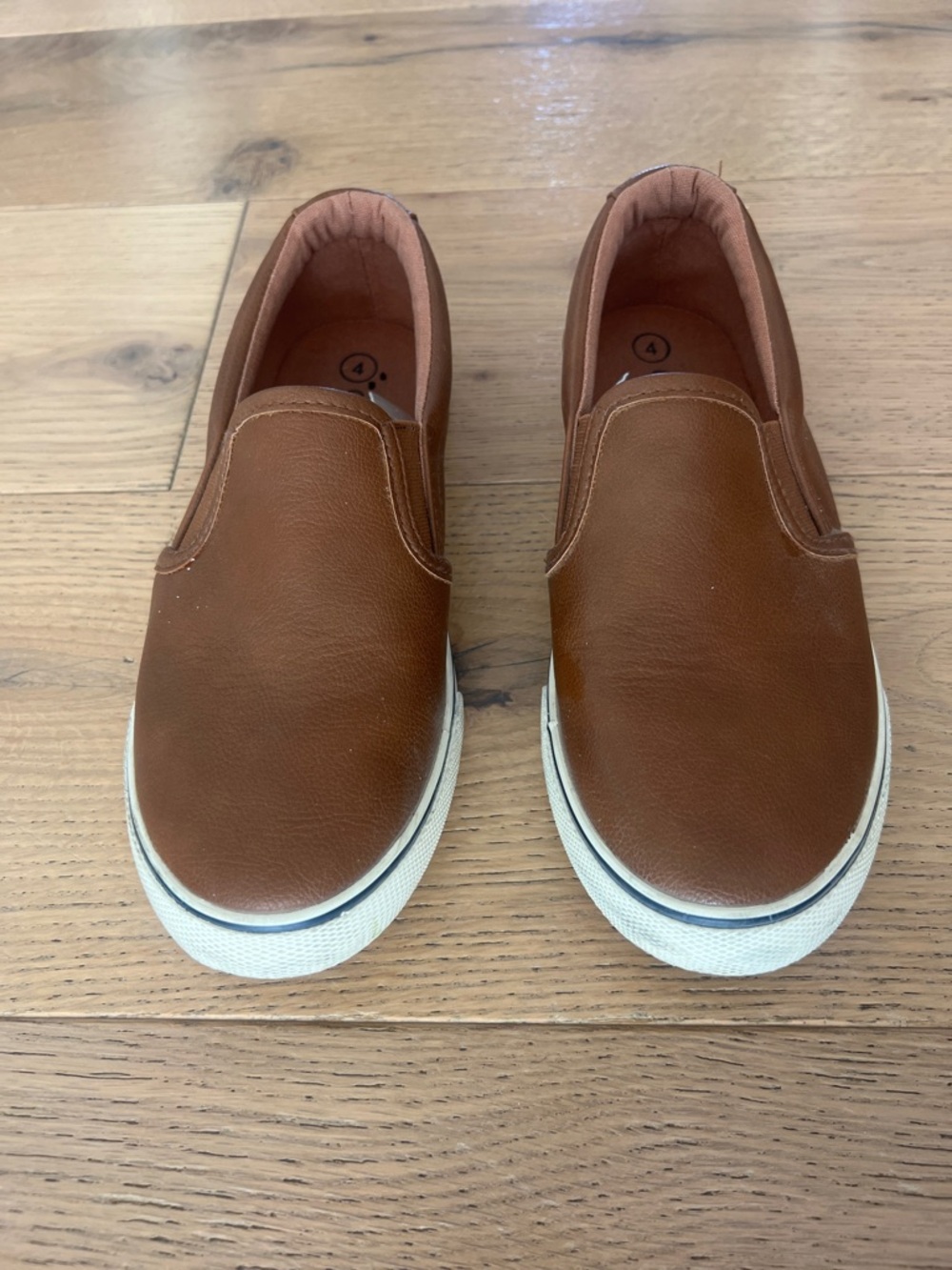 Boys Casual Slip-On Sneakers in Brown
